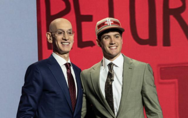 华体会-火箭青春风暴！4年收获6大新星：探花加盟冲季后赛