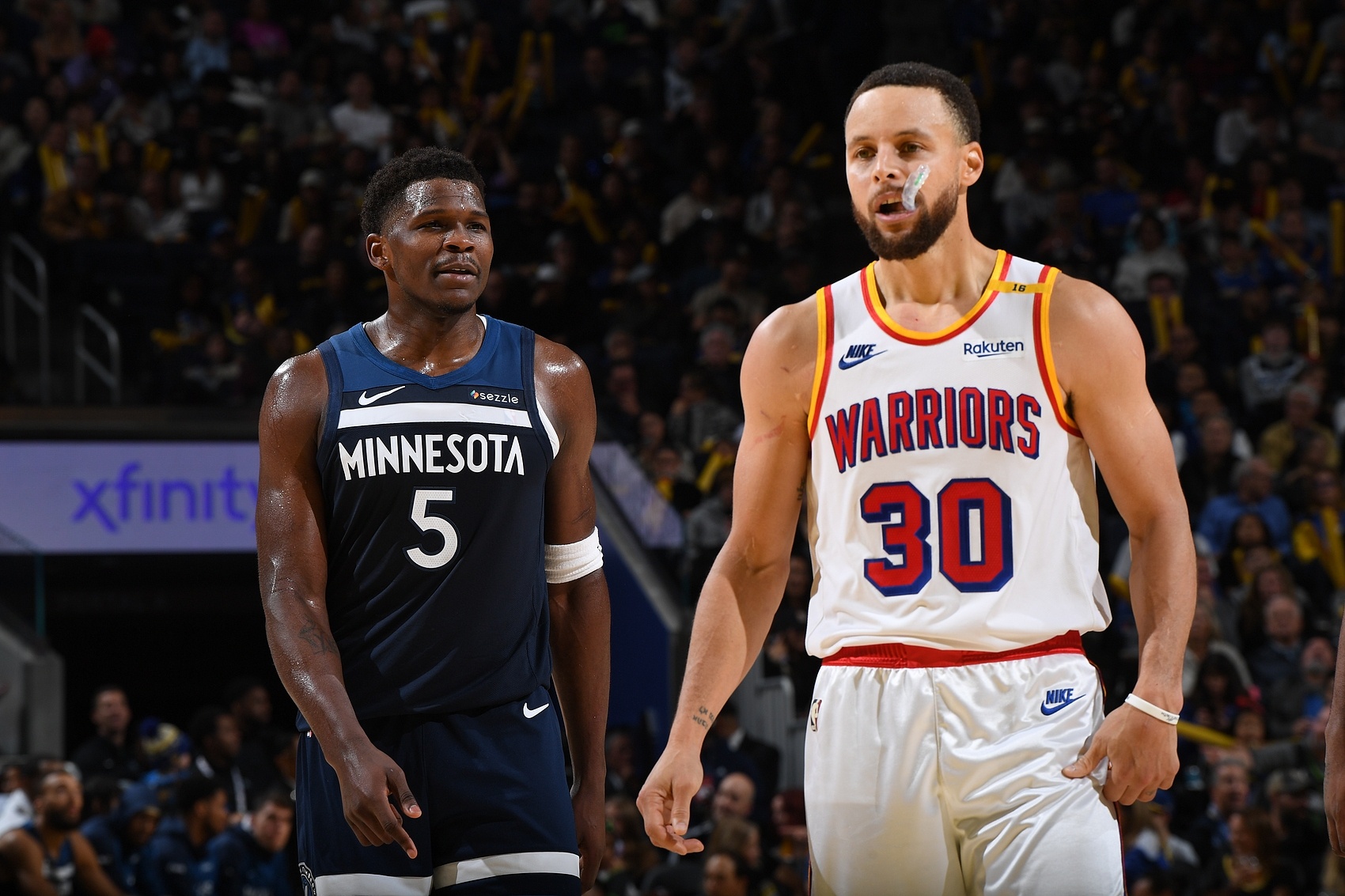 华体育官方-有些克！库里过去5场与华子正面交锋取得全胜 其中4场没巴特勒